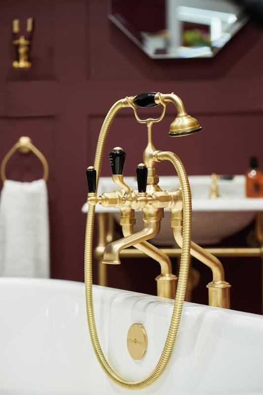 3520 1sb traditional floor mounted bath shower mixer with lever handles satin brass 2 victoria  albert cheshire bath