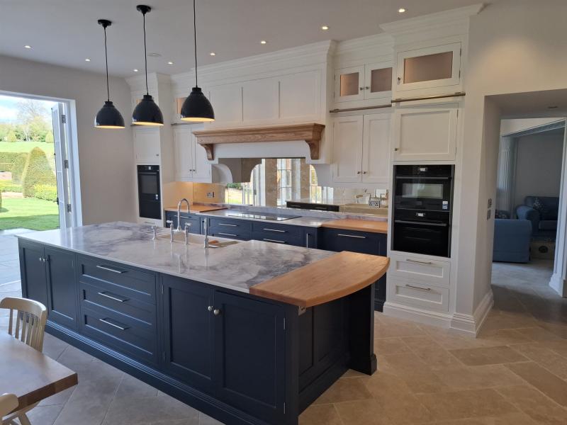 square framed kitchen 7.jpg